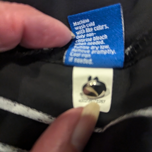 Women's XL black with white stripe blouse - Picture 5 of 7